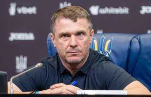 Ребров припиняє роботу на чолі національної команди