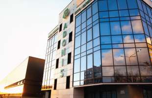 Медична група ADONIS відкрила набір в інтернатуру