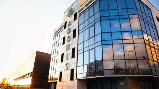 Медична група ADONIS відкрила набір в інтернатуру