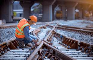 Японія передала Україні 2 тисячі тонн високоякісних рейок у рамках програми екстреного відновлення
