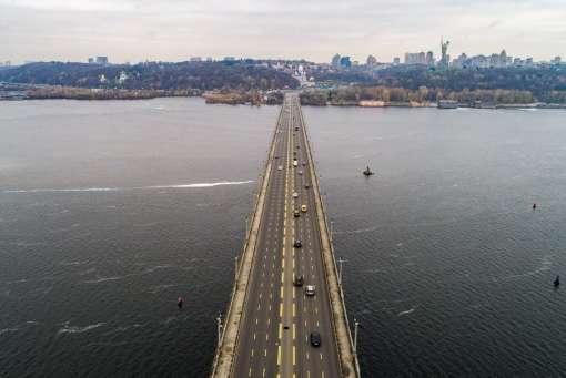 На мосту Патона до 14 травня ремонтуватимуть деформаційний шов