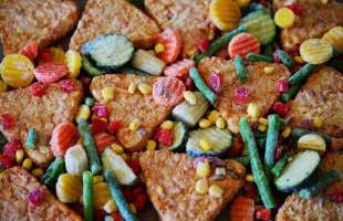 Українці через війну та блекаути перейшли на напівфабрикати