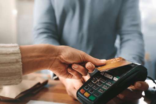 Українці здійснили за кордоном 276 млн карткових операцій за 9 місяців 2025 року