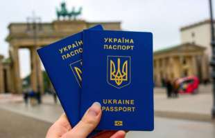 Українці стали найбільшою групою отримувачів перших дозволів на проживання в ЄС у 2025 році