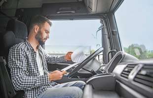 Автоперевізників в Україні перевірятимуть на фінансову спроможність і професійну компетентність